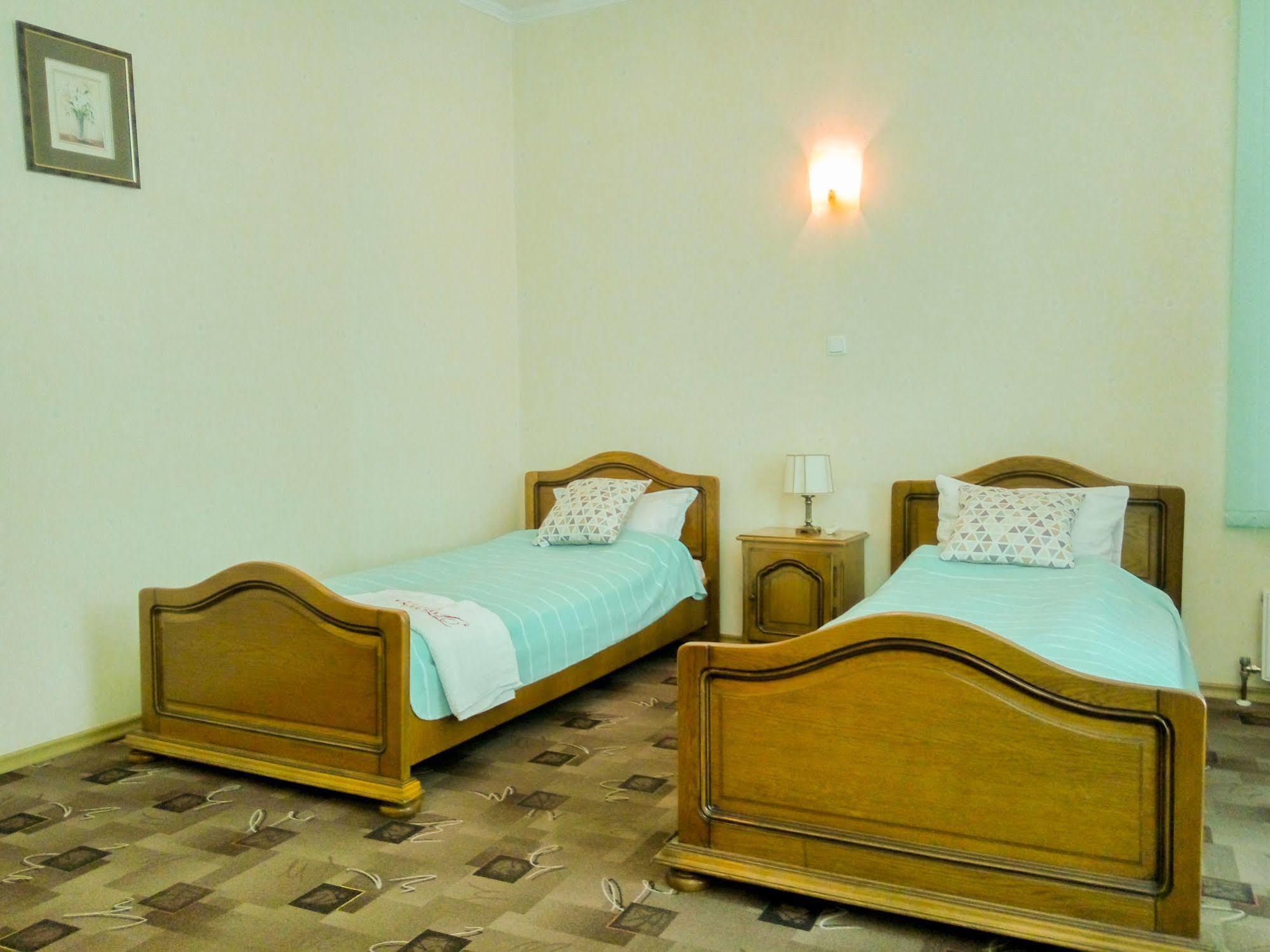 Fortuna Hotel Chişinău Extérieur photo