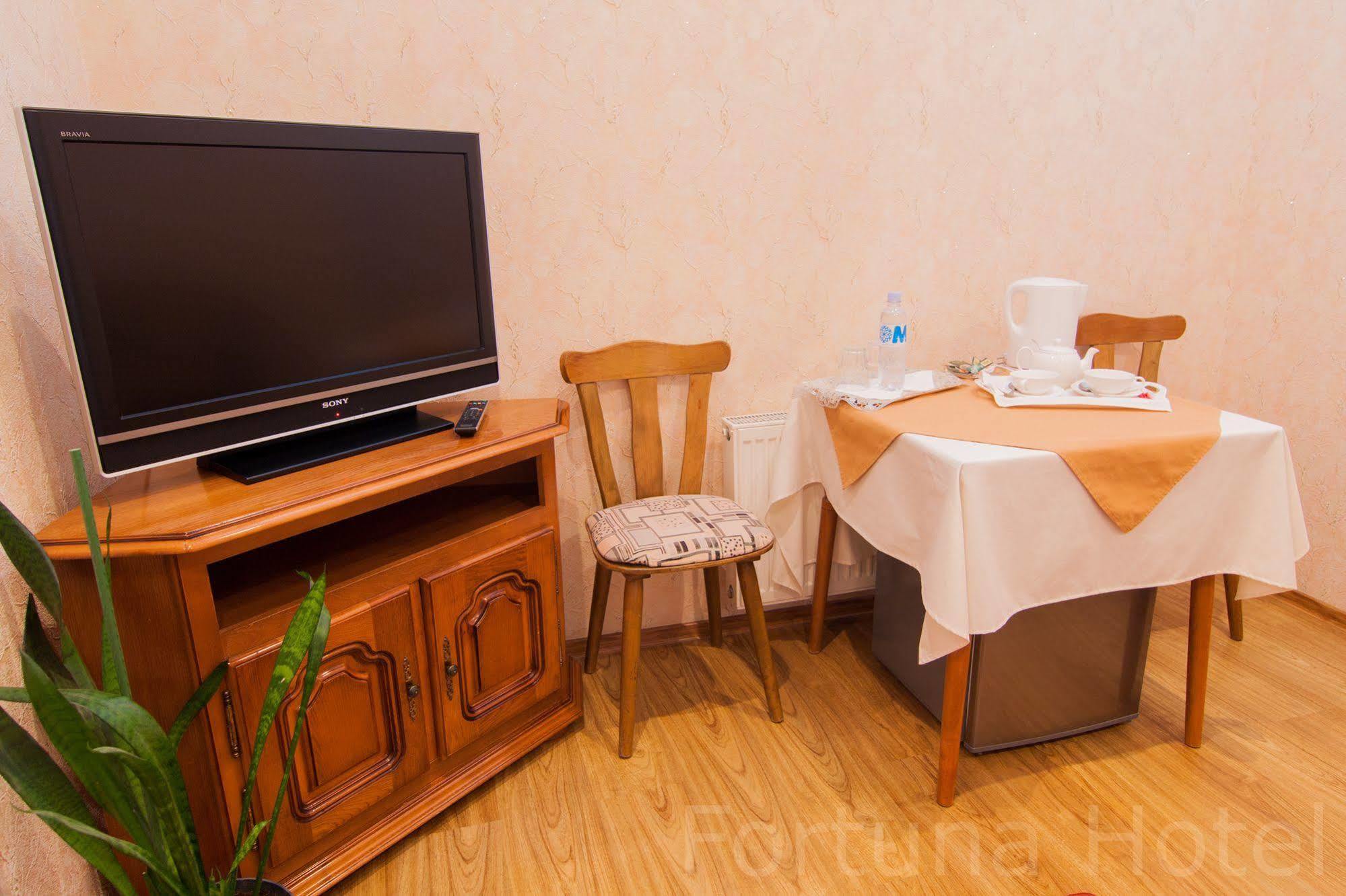 Fortuna Hotel Chişinău Extérieur photo